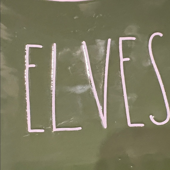 NWOT - Rae Dunn Artisan Collection Plate with Elf Design - Picture 7 of 7